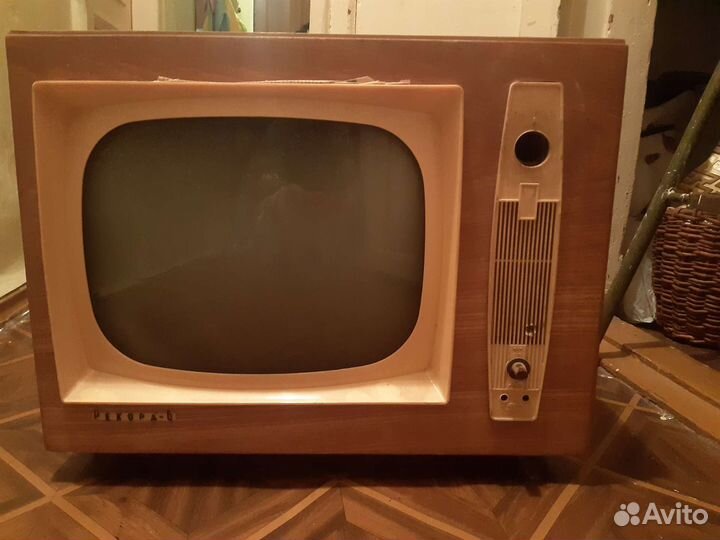 Телевизор Рекорд 6