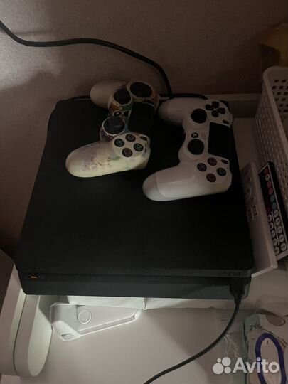 Игровая приставка ps4 slim 1tb