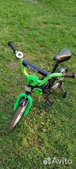 Детский велосипед с доп колесами
