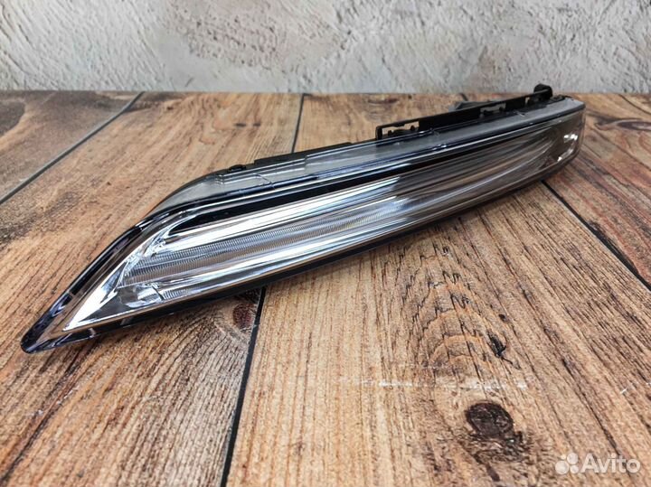 Дневной ходовой огонь Porsche Cayenne (2016)