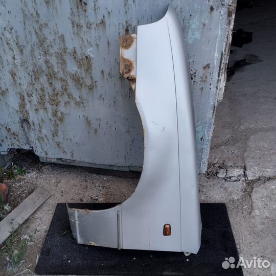 Переднее левое крыло Daewoo Nexia