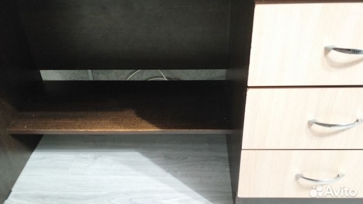 Стол письменный