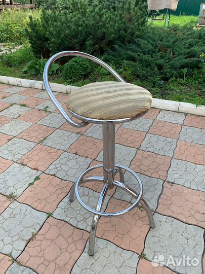 Барный стул