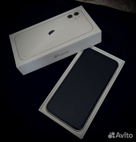 iPhone 11, 64 ГБ