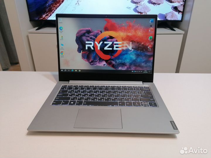Тонкий мощный ультрабук Lenovo на Ryzen 3 в идеале