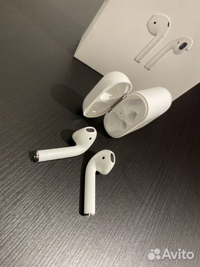 Беспроводные наушники apple airpods 1
