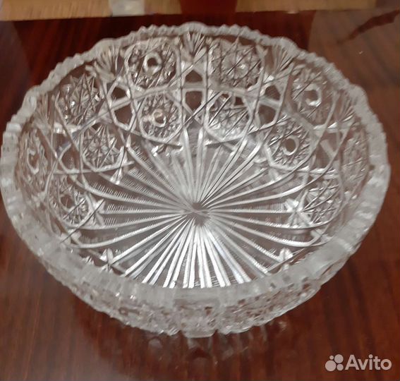 Ваза хрустальная