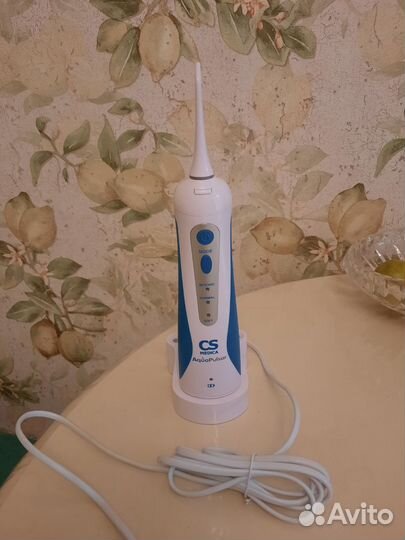 Ирригатор новый не заряжается