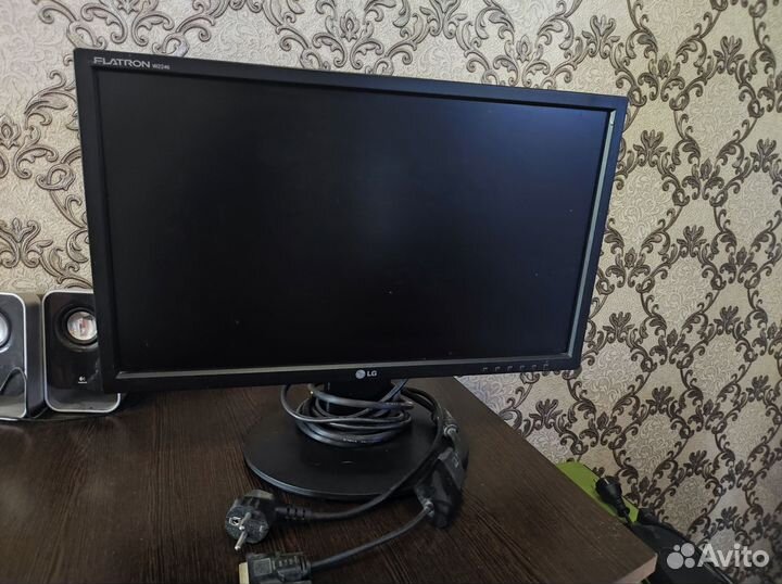 Монитор LG flatron w2246 бронь