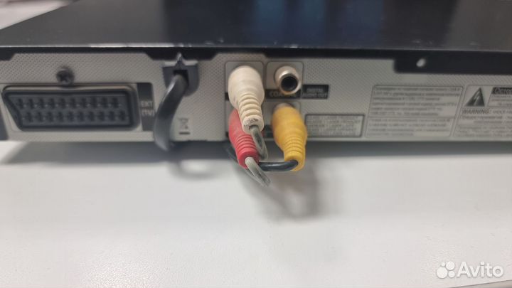 Видеомагнитофон samsung DVD-P186K с караоке