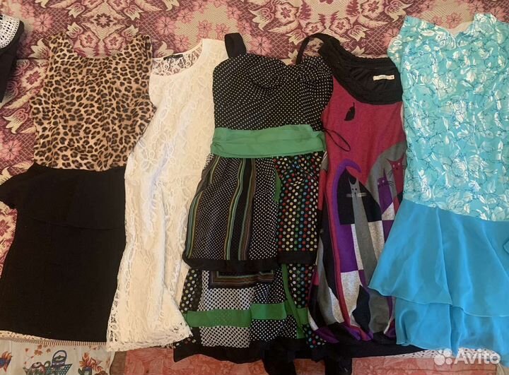 Джинсы,платья