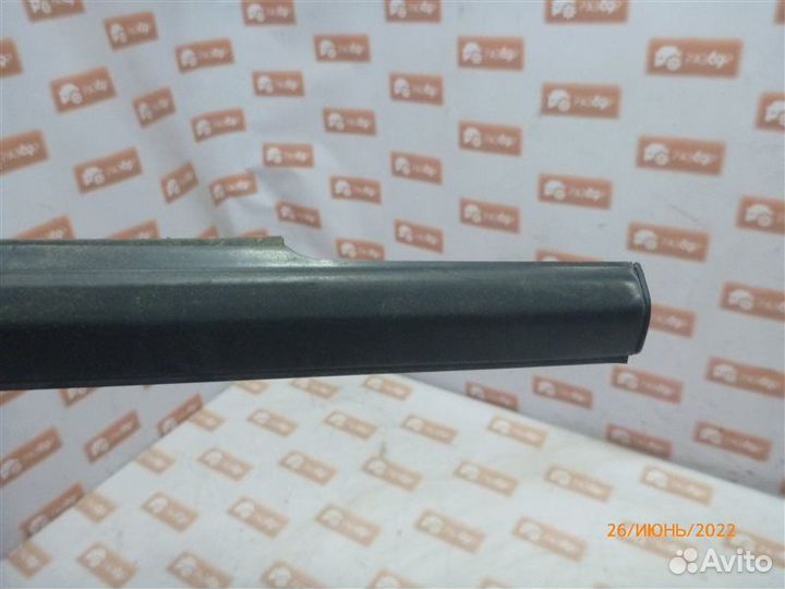 Уплотнитель стекла двери бархотка задний правый