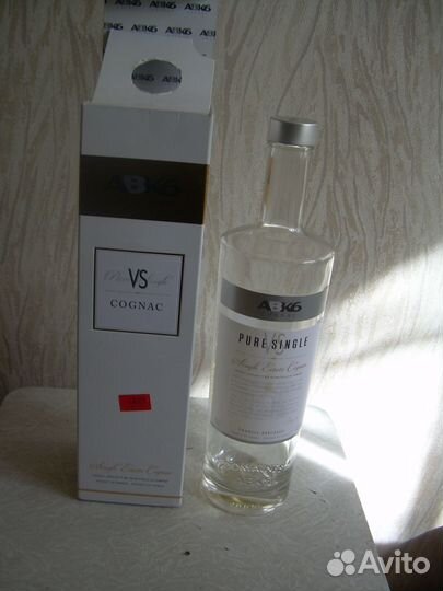 Бутылки различных форм и упаковки