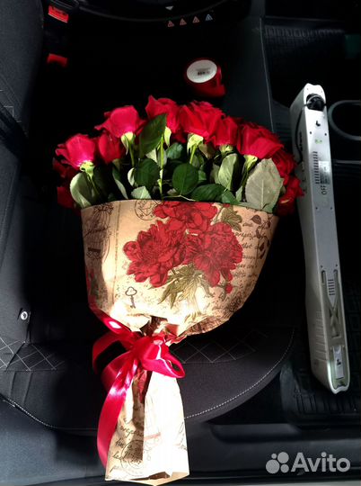 Розы, букет цветов, 101 роза, 51 роза. Розы опт