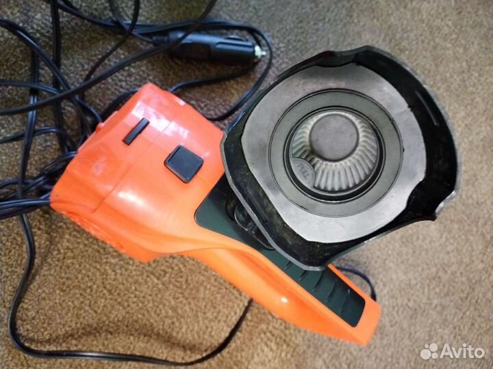 Автомобильный пылесос