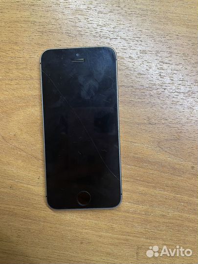 Телефон iPhone 5s