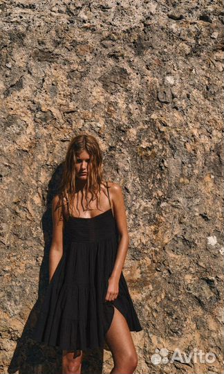 Платье новое Zara M