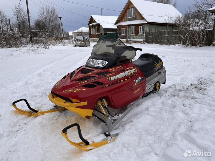 BRP Ski-Doo MXZ X800