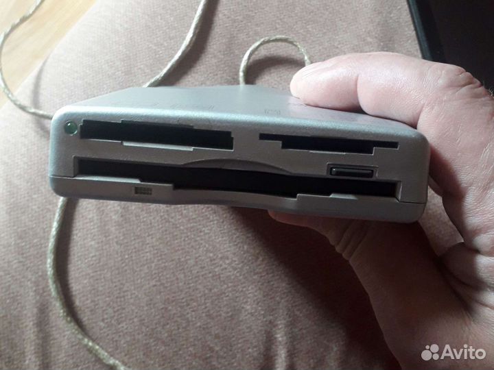 Универсальный накопитель