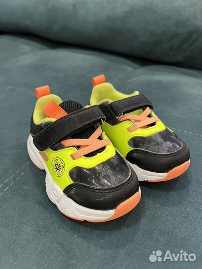 Кроссовки kapika