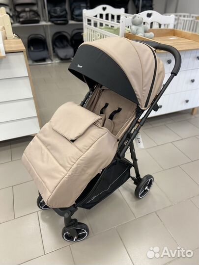Коляска с перекидной ручкой