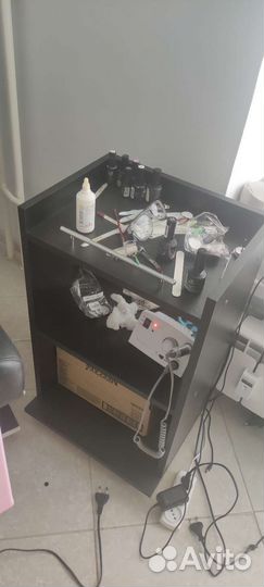 Маникюрный стол бу