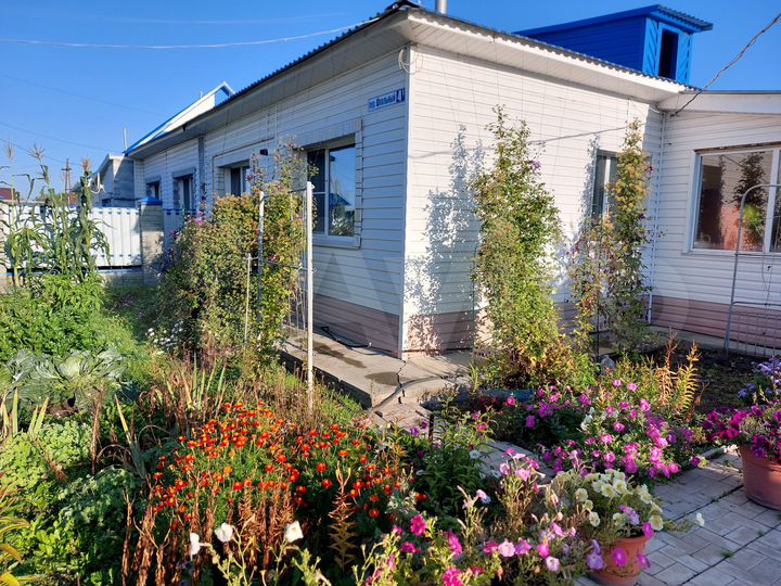 Дом 101,8 м² на участке 7 сот.