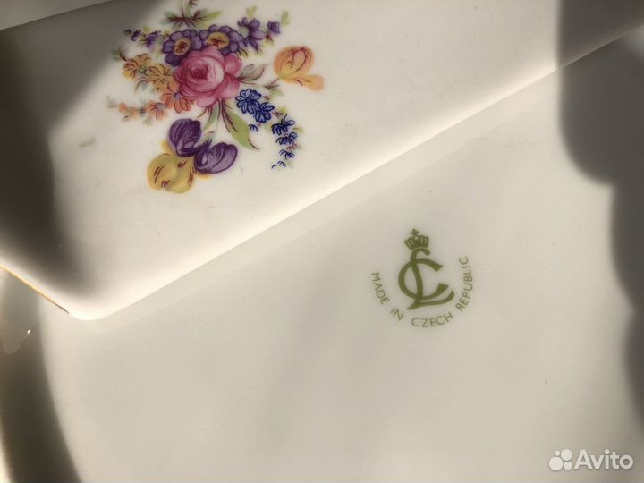 Блюдо под торт с лопаткой