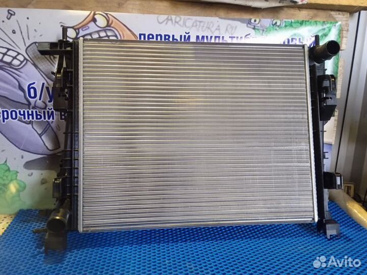 Радиатор основной Renault Logan