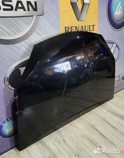 Капот Renault sandero