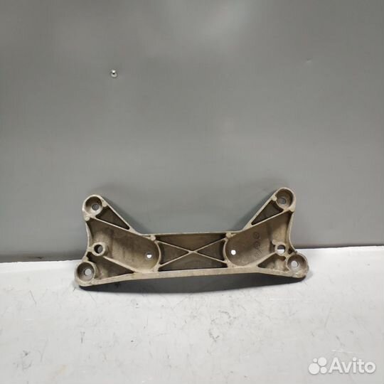 Кронштейн крепления АКПП BMW 1 F20/21