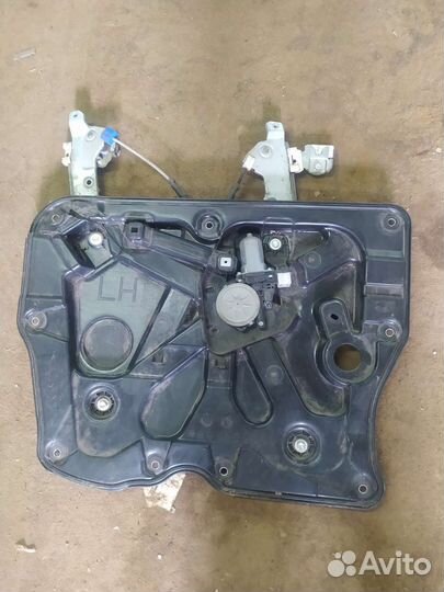 Стеклоподъëмник Ниссан x- trail t31