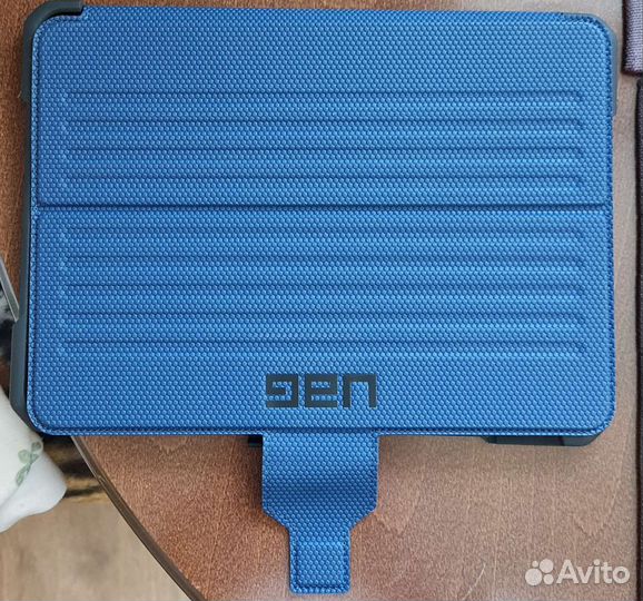 Чехол UAG Metropolis для iPad Pro 11