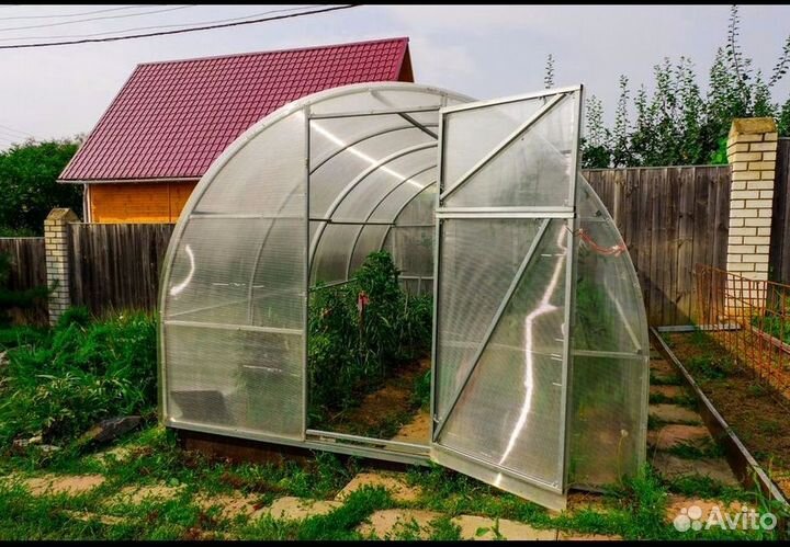 Теплица из поликарбоната