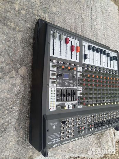 Микшерный пульт Behringer Europower PMP 4000