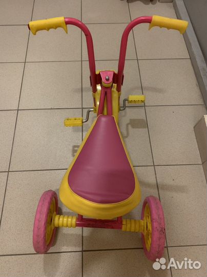 Велосипед трехколесный Зубренок