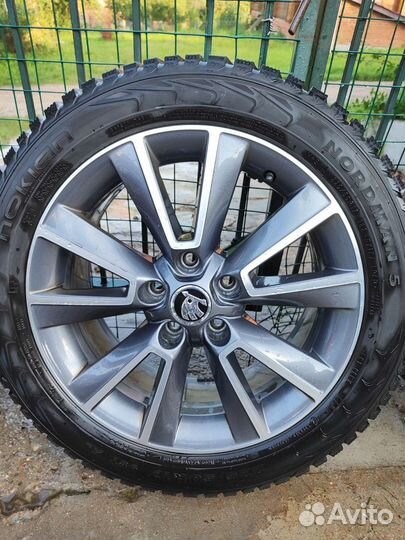 Комплект зимней резины на оригинальных дисках R17