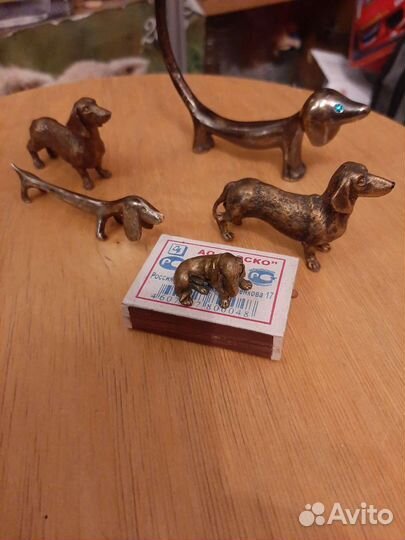 Бронзовые фигурки собачек