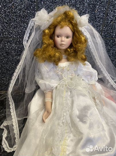 Кукла фарфоровая невеста коллекционная