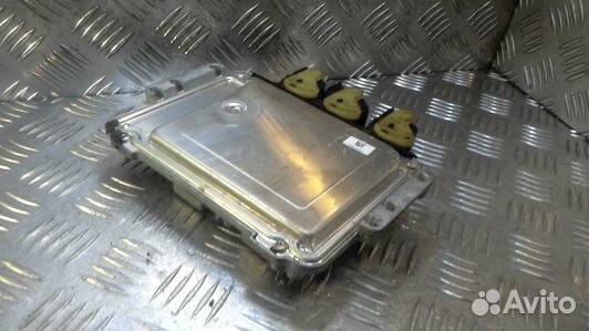 Блок управления двс volvo V50 MW (91N07PC01)