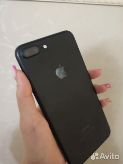 Телефон iPhone 7 plus