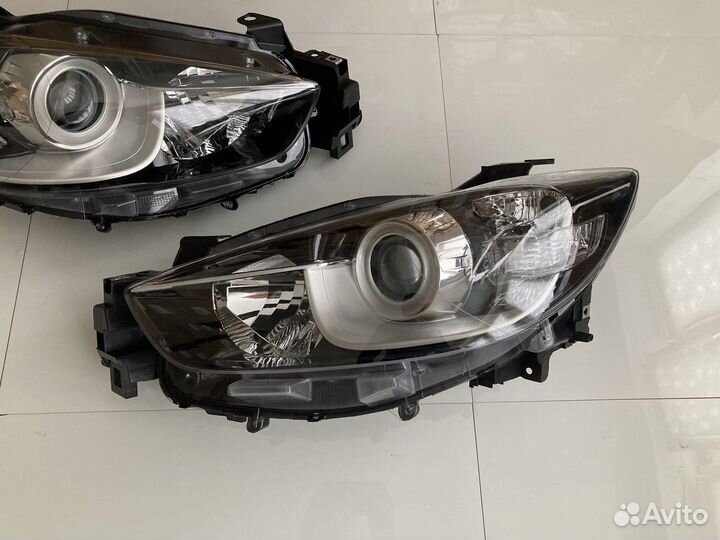 Фара (1шт) Mazda CX-5 (2012-2015)