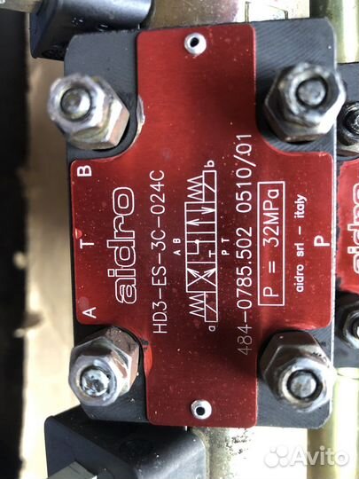 Гидрораспределитель HD3-ES-3C-024C