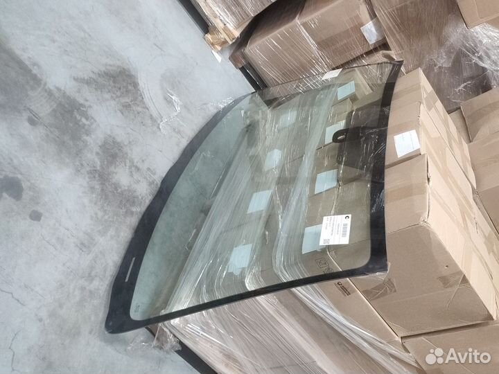 Лобовое стекло toyota avensis