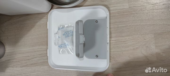 Автоматическая кормушка для животных