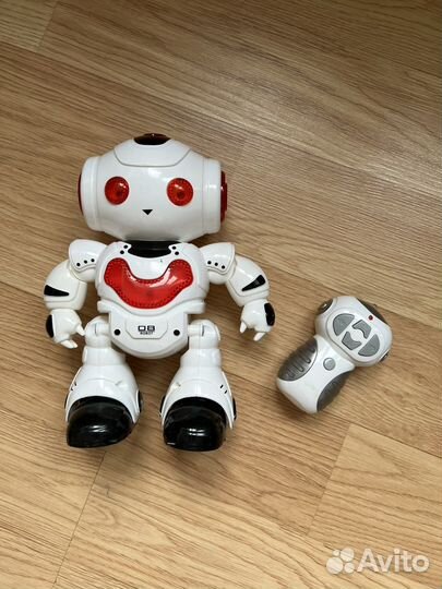 Робот радиоуправляемый