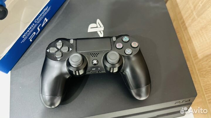 Sony playstation 4 pro 1 tb + 555 игр