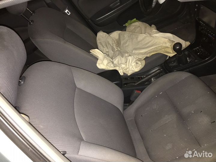 Сидение переднее пассажирское Nissan Almera