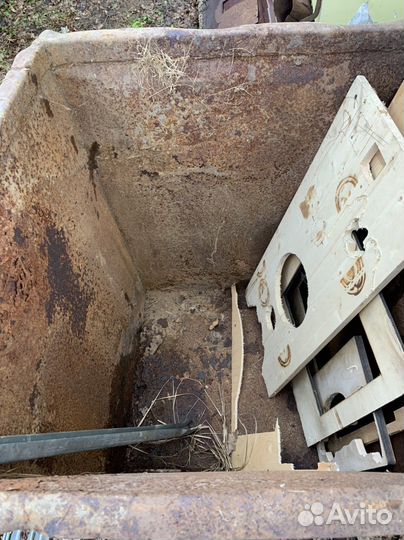 Контейнер для тбо, мусорный бак