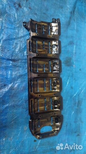 Маслоотражатель Mercedes-Benz E-Class M104 W124